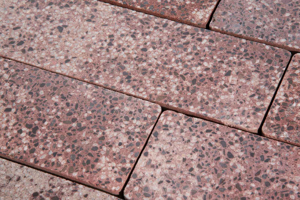 Тротуарная плитка Готика Granite FINO, Сансет, Полигональ, 893х780х80 мм