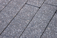 Тротуарная плитка Готика Granite FINERRO, Ильменит, Шемрок / Трилистник, 200х200х100 мм