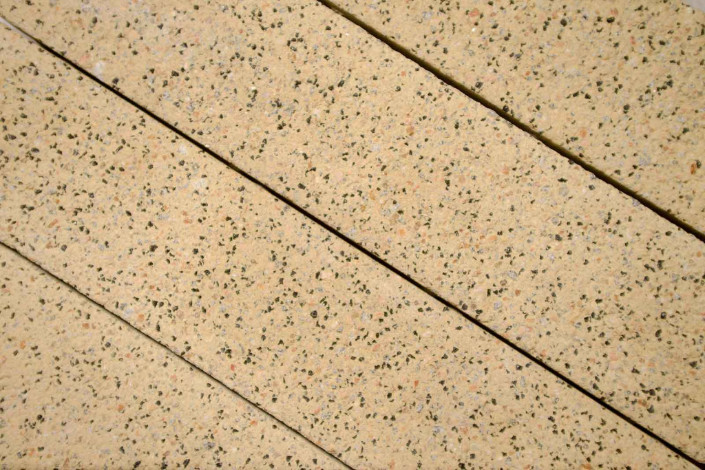 Тротуарная плитка Готика Granite FERRO, Жельтау, Ригель, 360х80х80 мм