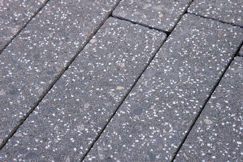 Тротуарная плитка Готика Granite FINERRO, Ильменит, Плита, 900х600х100 мм